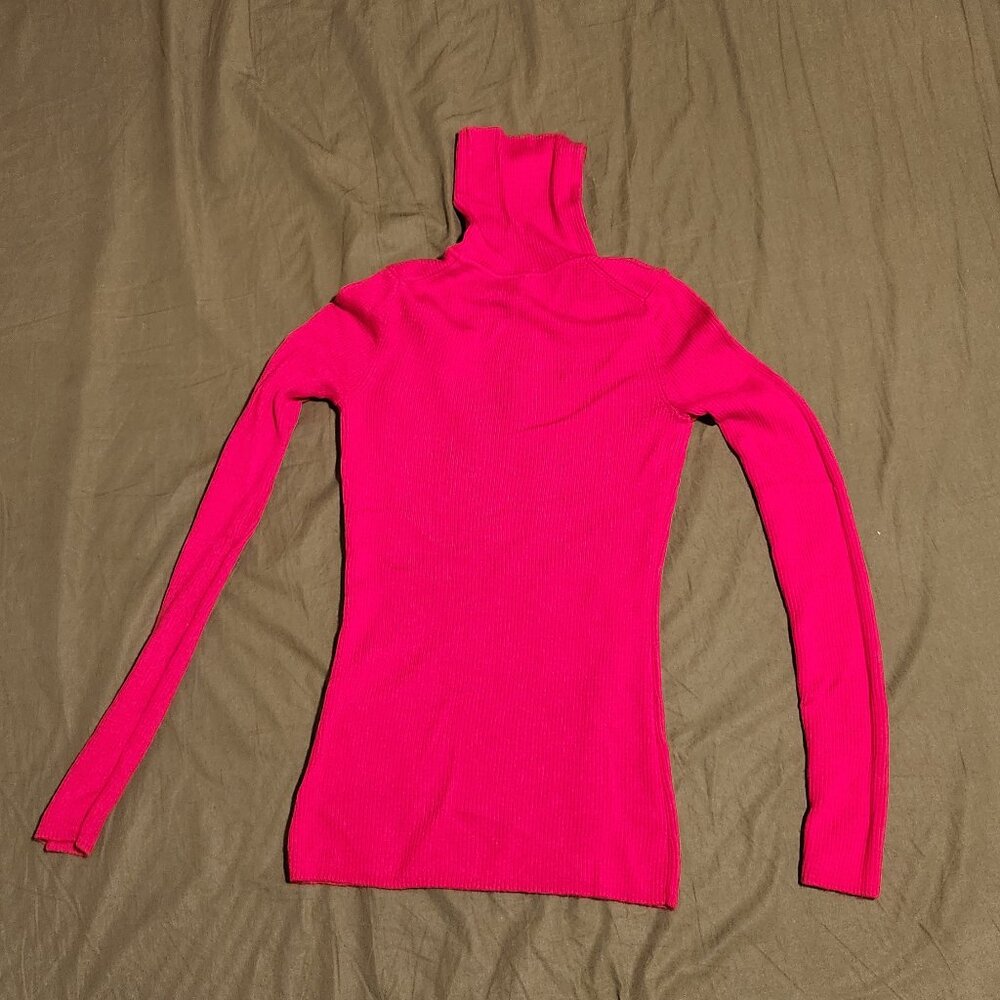 Ladies Small Uniqlo Turtleneck